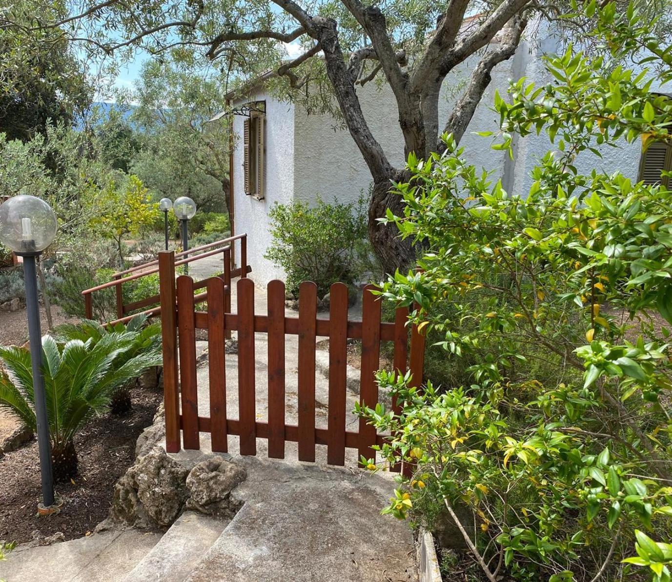 Domo Anghèleda la casa per le tue vacanze vicino al mare Alghero Esterno foto