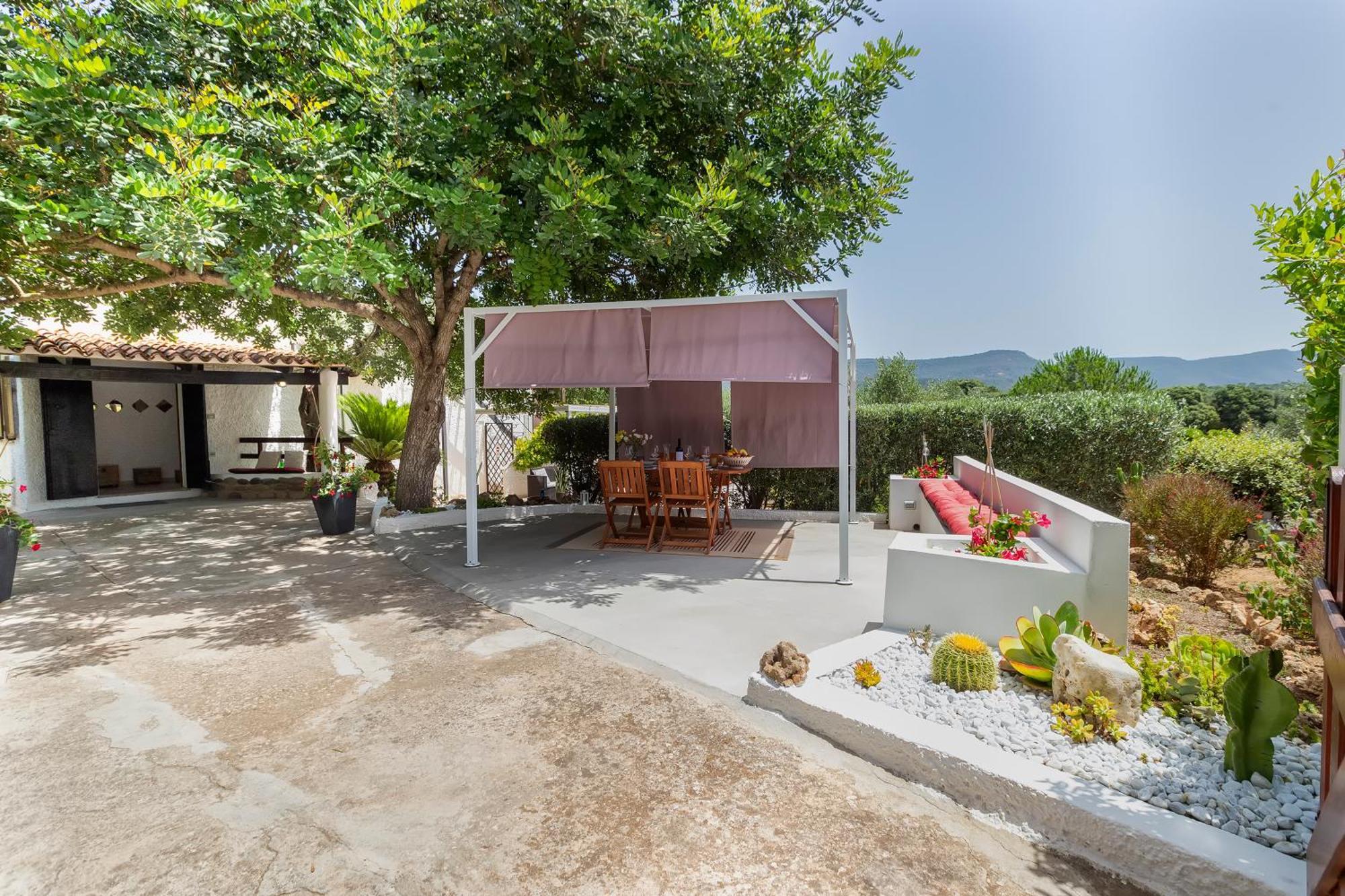 Domo Anghèleda la casa per le tue vacanze vicino al mare Alghero Esterno foto